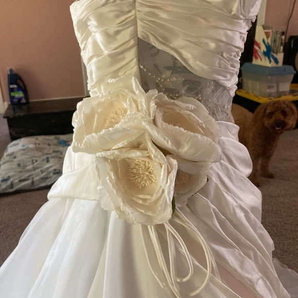 St. Pucchi Cream Silk Shantung Simone Z184 Aline Strapless Ivory Dress size 6 - Picture 4 of 9